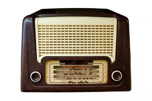 radio_isolated_on_white_with_clipping_path